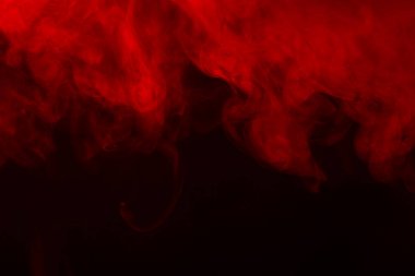 Kırmızı doku duman 