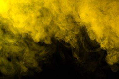 dumanı siyah arkaplanda