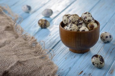 Kasede bıldırcın yumurtası. 