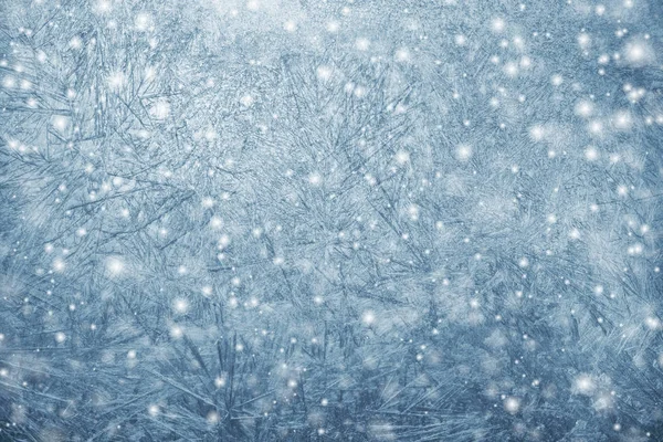 Winter frosty patterns and snow. Christmas background — ストック写真