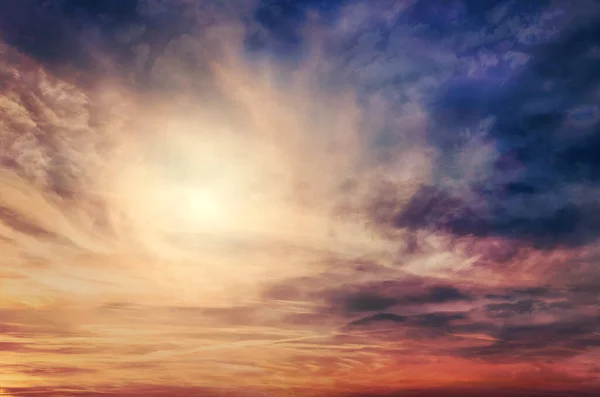 Cielo Dramático Con Sol Atardecer — Foto de Stock