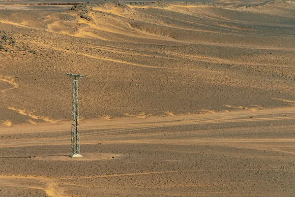 Light tower in the middle of the desert in Morocco — Stock Photo, Image