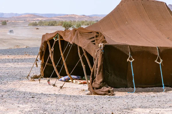 Arap göçebeler tarafından Merzouga Çölü 'nde kullanılan Jaimas. Fas — Stok fotoğraf