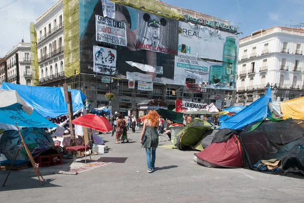Madrid, 2011. június 11., sátrak a Puerta del Sol-ban, 15 méteres mozgalom — Stock Fotó