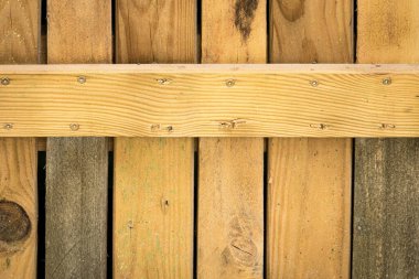 Tahta levhaların dikey yapısının fotoğrafı