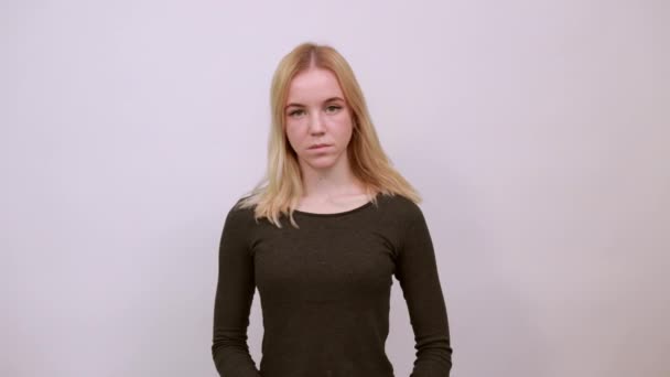 Dissatisfied Girl Protests, Held Forefinger Up With A Nervous Expression On Face — Stock Video