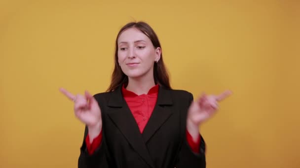 Happy Female Smiling, Holding Fingers To Her Face. The Concept Of Smart People — Stock Video