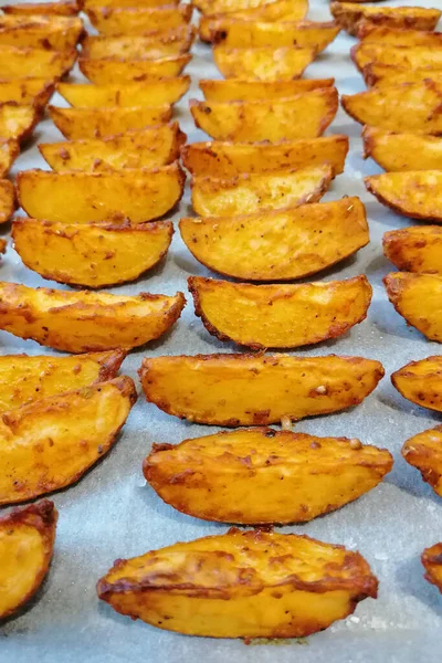 Cunhas Batata Assadas Pergaminho — Fotografia de Stock