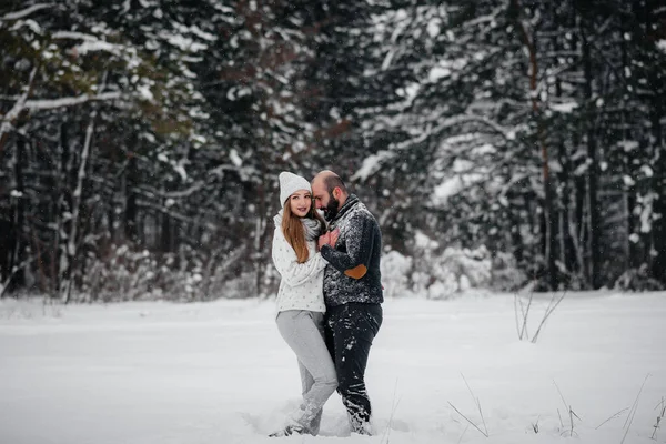 Couple Playing Snow Forest — Stock Photo, Image