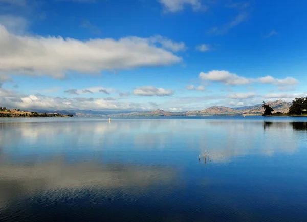 Belles Réflexions Sur Lac Hume Nsw Australie — Photo