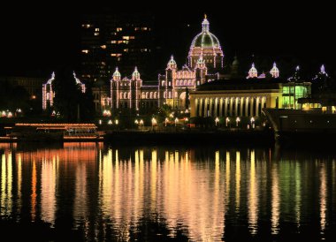 Victoria Vancouver Adası Parlamento Binasına Bakınız