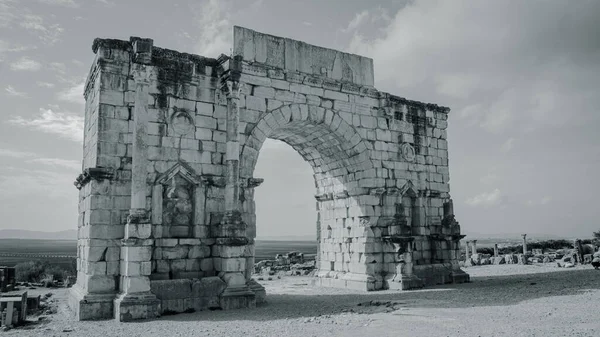 Ερείπια Της Ρωμαϊκής Βασιλικής Volubilis Ένα Μνημείο Παγκόσμιας Πολιτιστικής Κληρονομιάς — Φωτογραφία Αρχείου