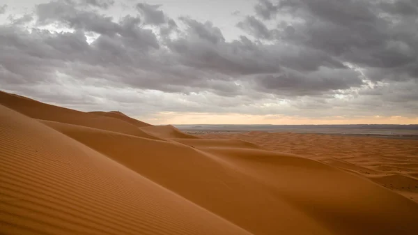 Tempesta Sabbia Che Avvicina All Insediamento Merzouga Nel Deserto Erg — Foto Stock
