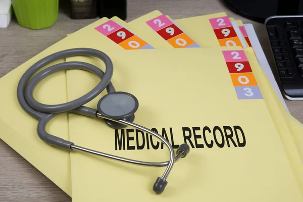 Medical record on working desk. — Stock Photo, Image