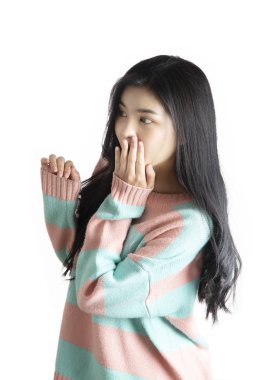 Bir şey mi arıyorsunuz ve onu sürpriz kız fotoğrafı yan vurdu 