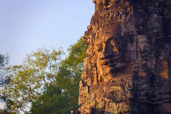 Cara Piedra Camboyana Templo Bayon Ubicado Angkor Camboya Antigua Capital —  Fotos de Stock