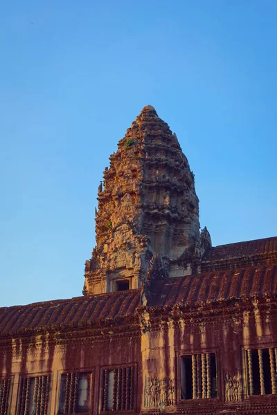 Angkor Wat Camboya Vista Ángulo Bajo Una Las Torres Centrales —  Fotos de Stock