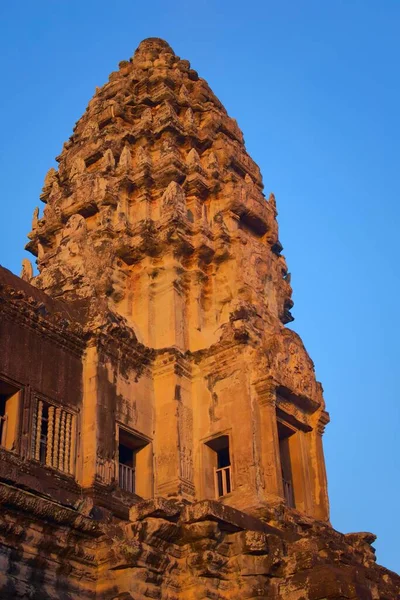 Angkor Wat Camboya Vista Ángulo Bajo Una Las Torres Centrales —  Fotos de Stock