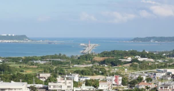 Pohled Kaichu Road Yonashiro Yahira Uruma Okinawa Japonsko Město Pokrývá — Stock video