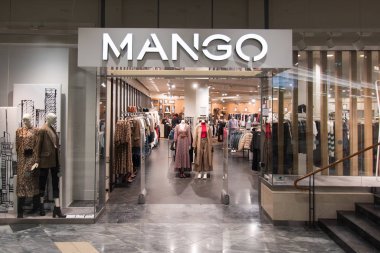 Tallinn, Estonya 'da mango dükkanı cephesi, 9.2.2020