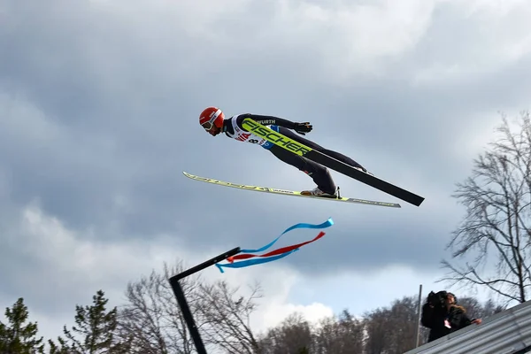 Rasnov Romênia Fevereiro Salta Esqui Desconhecido Compete Copa Mundo Saltos — Fotografia de Stock