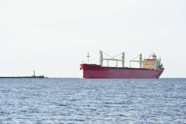 Baltık denizde yelken kargo gemisi