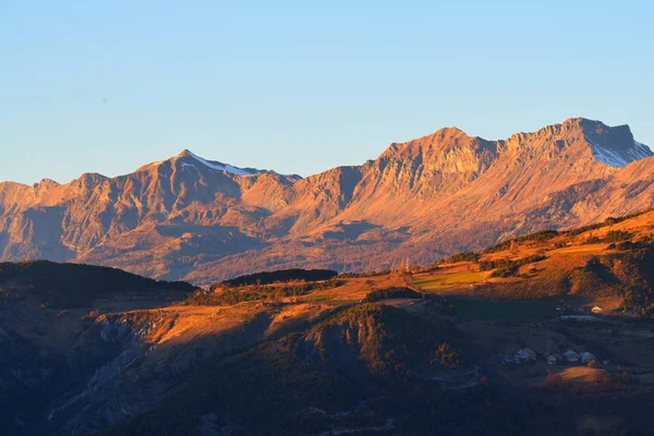 Blick auf die Gipfel der französischen Alpen — Stockfoto