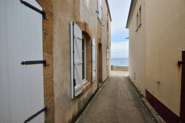 Passage étroit à l'Ile de Sein — Photo