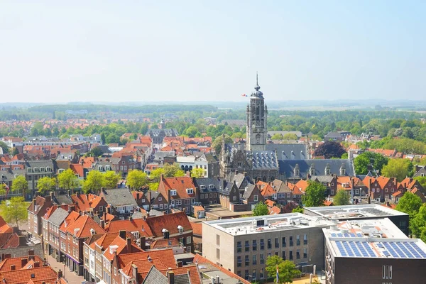 Zobacz na historyczne holenderskiego miasta Middelburg — Zdjęcie stockowe