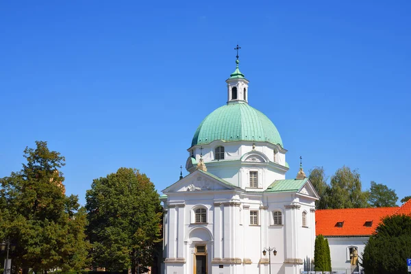 教会在华沙新镇 — 图库照片
