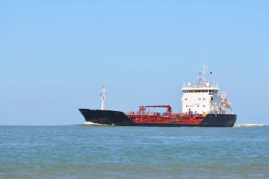 Kargo tanker gemi yelken