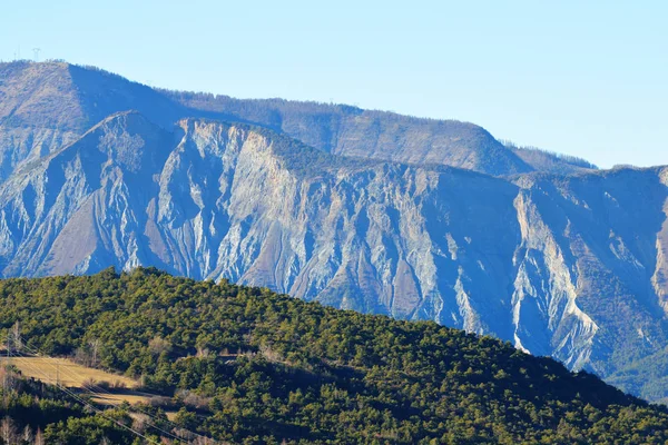 Een uitzicht op de bergtoppen Alpen Frans — Stockfoto