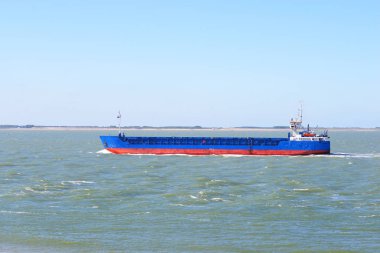 Antwerp bağlantı noktasına yelken kargo gemisi