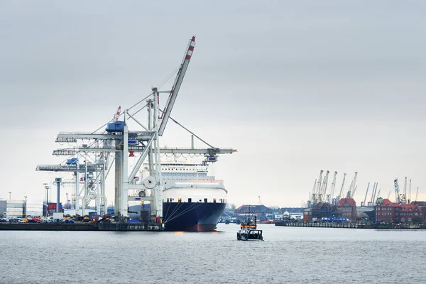 Hamburger Güterhafen — Stockfoto