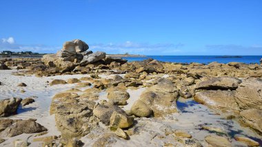 Kayalık okyanus Sahili Plouguerneau