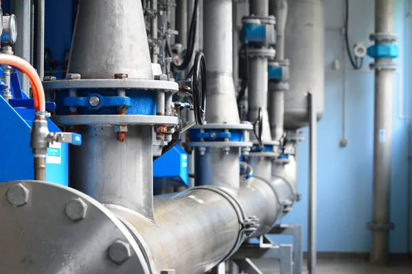 Tratamiento de agua industrial y sala de calderas — Foto de Stock