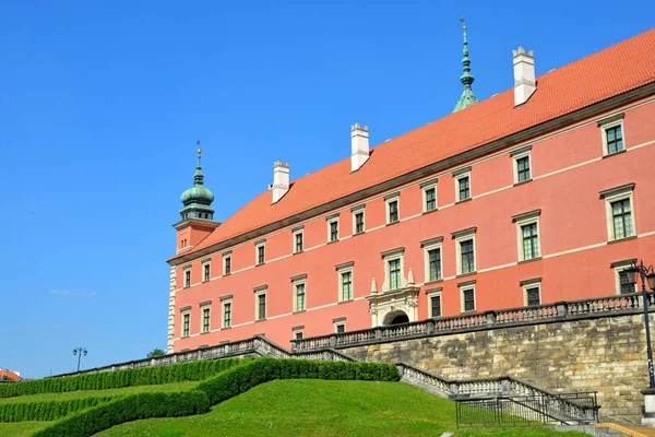 Královský hrad ve starém městě Varšava — Stock fotografie