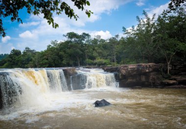 Wash'de şelale Milli Parkı.