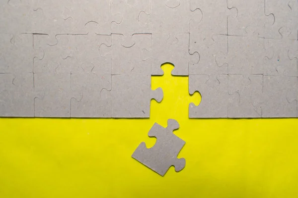 Piesă Puzzle Lipsește Încercând Rezolve Puzzle Fundal — Fotografie, imagine de stoc