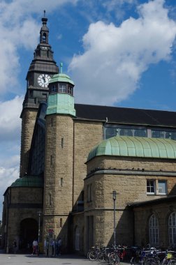Hamburg, Almanya - 18 Temmuz 2015: Hauptbahnhof ana tren istasyonu şehrin, en işlek ülke ve ikinci Avrupa'da olduğunu.