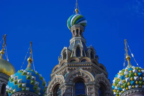 Деталь Храма Спасителя на Крови в Санкт-Петербурге, Россия — стоковое фото