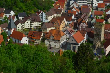 Moensheim, Pforzheim, Almanya - 29 Nisan. 2015: Monsheim olduğu bir kasabada Baden-Württemberg Güney Brd içinde Enz bölge.