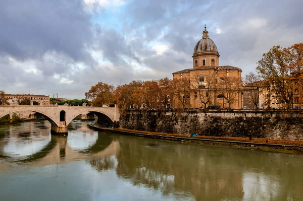 Ponte Principe Amedeo Savoia Aosta Охоплює Річку Тибр Музеєм Арте — стокове фото