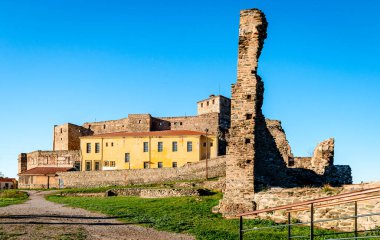 Heptapyrgion (nam-ı diğer 7 Kule, Osmanlı döneminden kalma kale) ve Selanik, Grrece 'deki ortaçağ şehir surlarının bir parçası..