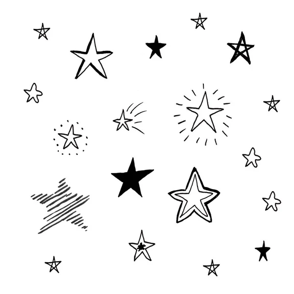 Set di stelle nere scarabocchiate nere disegnate a mano su sfondo bianco. Graziosa illustrazione per design, tessile, sfondo ecc . — Foto Stock