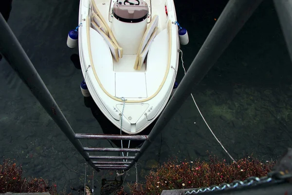 Vue Yacht Sur Jetée Escalier Menant Navire — Photo