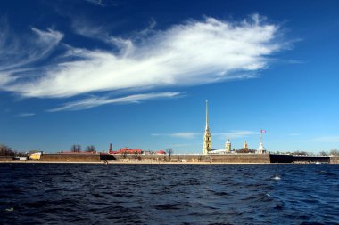 5 Mayıs 2017 yürümek St. Petersburg, Rusya Federasyonu, Peter ve Paul Fortress bir nehir, bir tekneden görünümü.