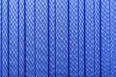 Klasik mavi renk 2020. Çizgili plastik dokusu, metal yüksek teknolojili ham gelecek hafif malzemesi. Klasik mavi arka plan, mavi tonlama. Metin için kopyalama alanı ile soyut modayı taklit et.