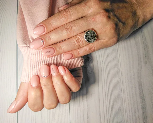 Delicate Pink Manicure Women Hands Pink Sweater Gel Lacquer Pastel — Stock Photo, Image