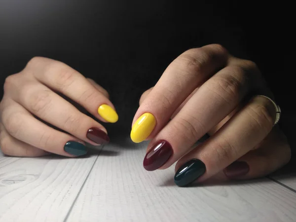 Verniz Gel Multicolorido Manicure Alta Qualidade Unhas Femininas Com Design — Fotografia de Stock